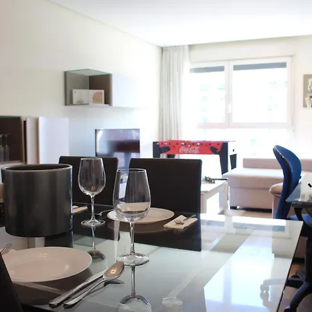 Palau De Congressos Great Homestay *